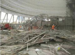 電廠工地坍塌已致74人遇難 傷亡為何如此慘重？